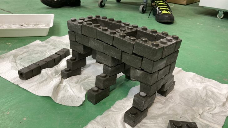Lego-like concrete blocks for building material exercises-Hokkaido Univ. レゴ風コンクリートブロック